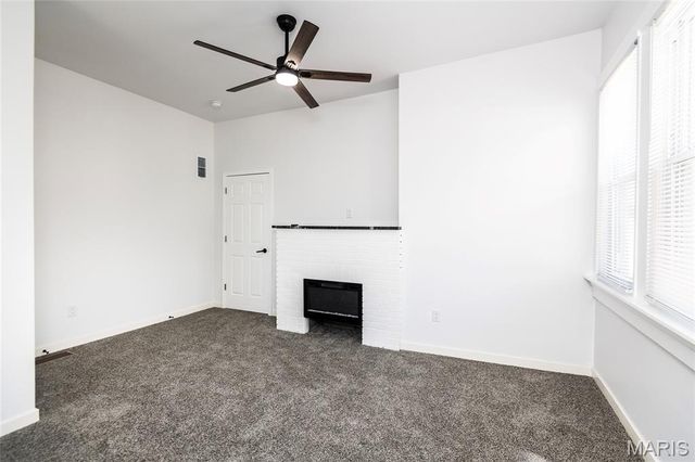 956 Erskine Avenue, St Louis, MO 63125