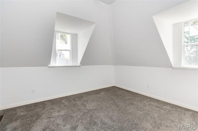 956 Erskine Avenue, St Louis, MO 63125