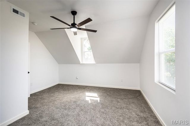 956 Erskine Avenue, St Louis, MO 63125