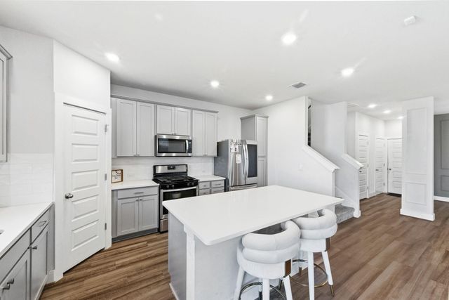 7416 Travertine Spring DR 149, Austin, TX 78744