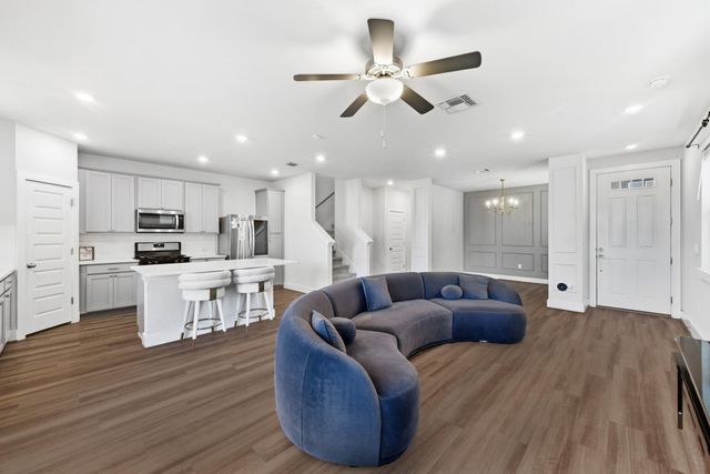 7416 Travertine Spring DR 149, Austin, TX 78744