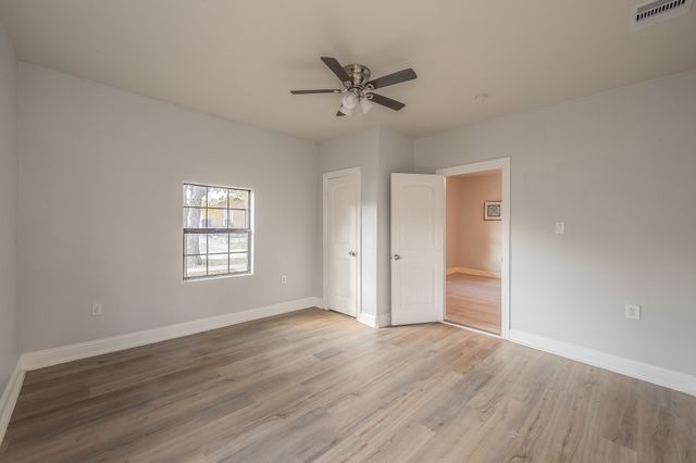 2141 S Jennings Avenue, Fort Worth, TX 76110