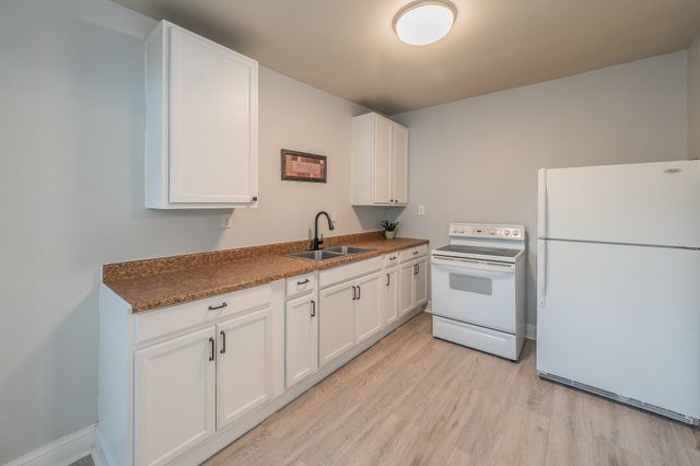 2141 S Jennings Avenue, Fort Worth, TX 76110