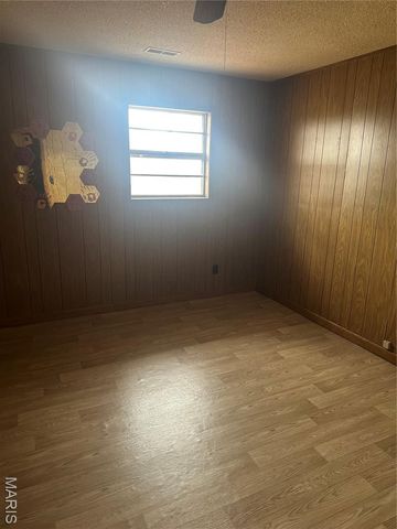 1305 State Highway 142 E, Doniphan, MO 63935