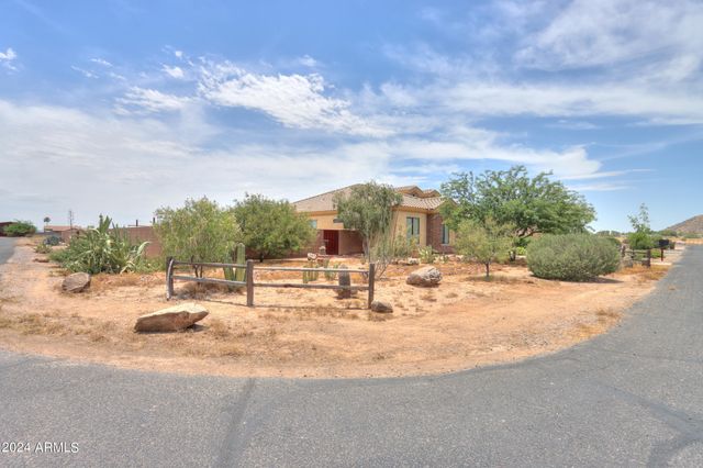 7009 W PALOMINO Way, Coolidge, AZ 85128