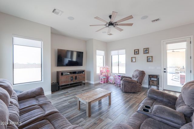 7009 W PALOMINO Way, Coolidge, AZ 85128