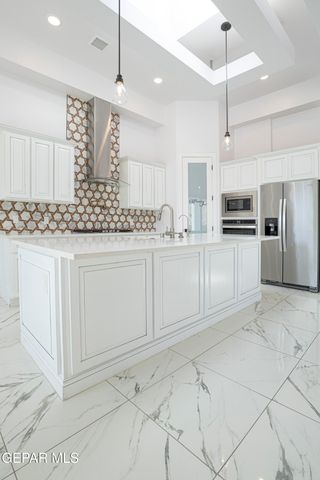 7344 BOBCAT HOLLOW Drive, El Paso, TX 79911