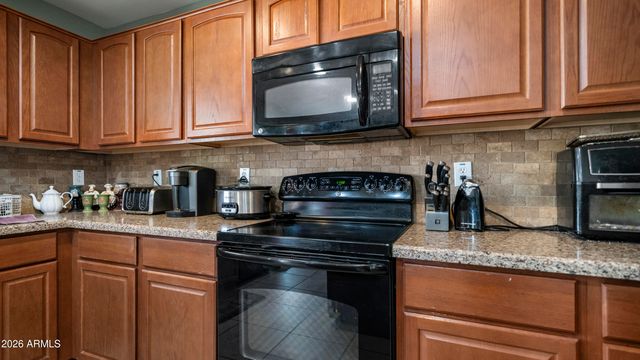 18182 W DESERT Lane, Surprise, AZ 85388