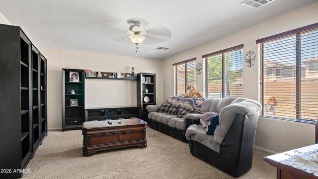 18182 W DESERT Lane, Surprise, AZ 85388