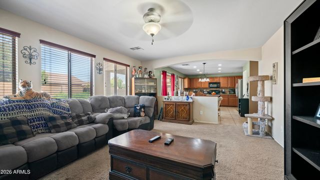 18182 W DESERT Lane, Surprise, AZ 85388