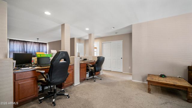 18182 W DESERT Lane, Surprise, AZ 85388