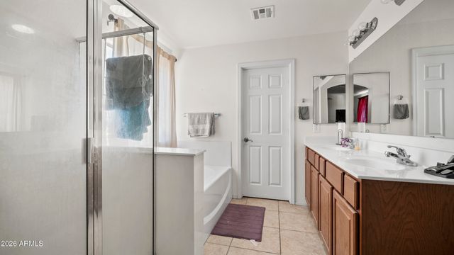 18182 W DESERT Lane, Surprise, AZ 85388