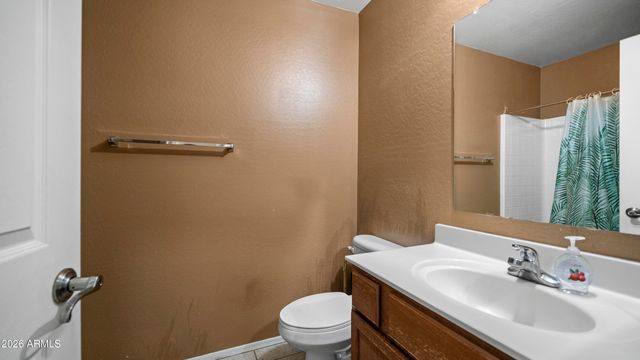 18182 W DESERT Lane, Surprise, AZ 85388