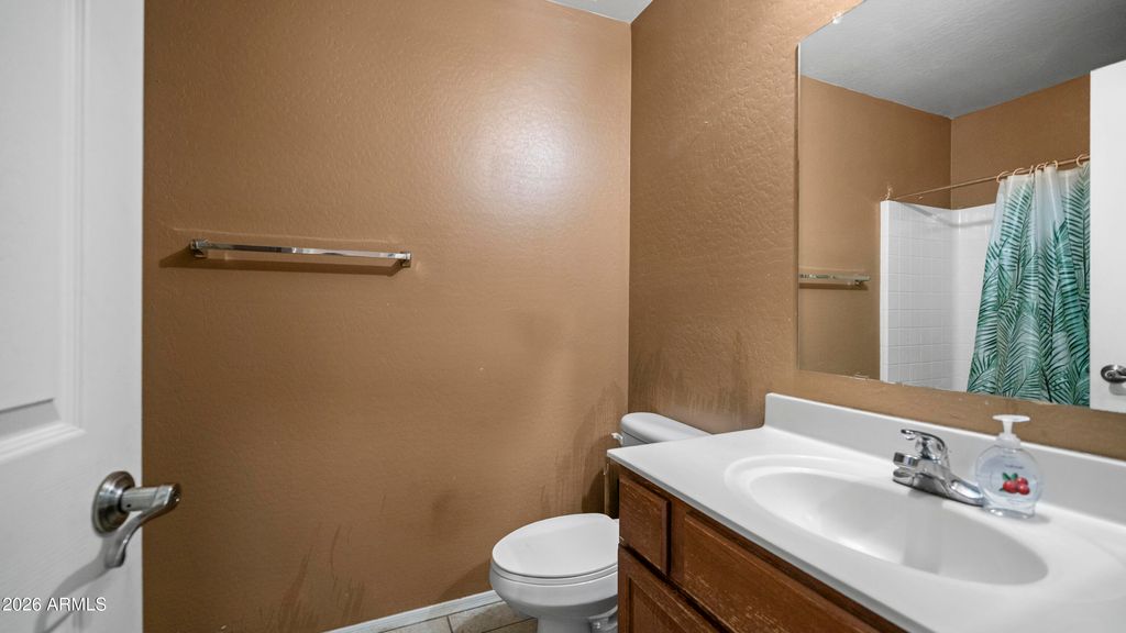 18182 W DESERT Lane, Surprise, AZ 85388 — photo 5