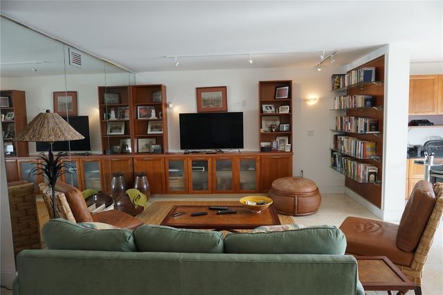 5900 SHORE BOULEVARD S 402, Gulfport, FL 33707