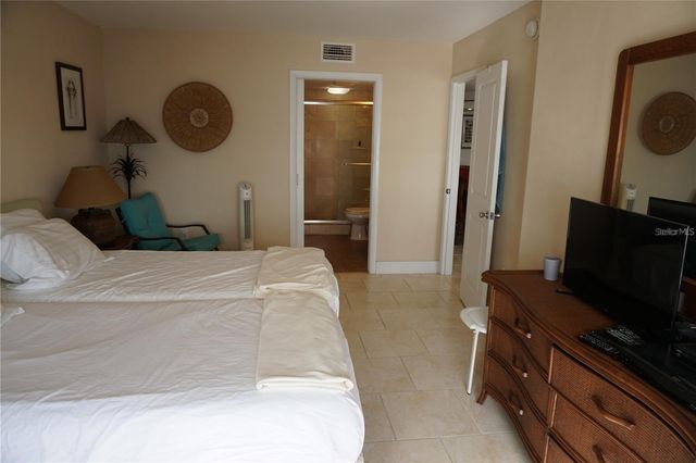 5900 SHORE BOULEVARD S 402, Gulfport, FL 33707