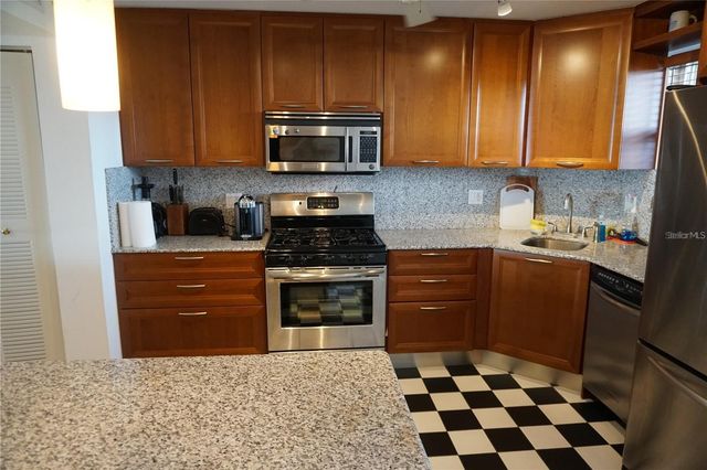 5900 SHORE BOULEVARD S 402, Gulfport, FL 33707