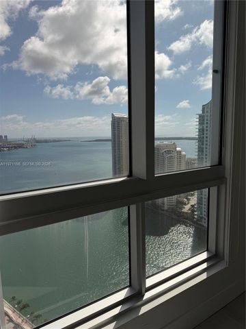 300 S Biscayne Blvd T-3314, Miami, FL 33131