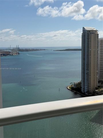 300 S Biscayne Blvd T-3314, Miami, FL 33131
