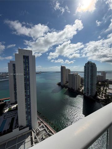 300 S Biscayne Blvd T-3314, Miami, FL 33131