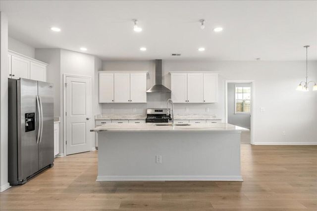 102 Barbour Court, Moncks Corner, SC 29461