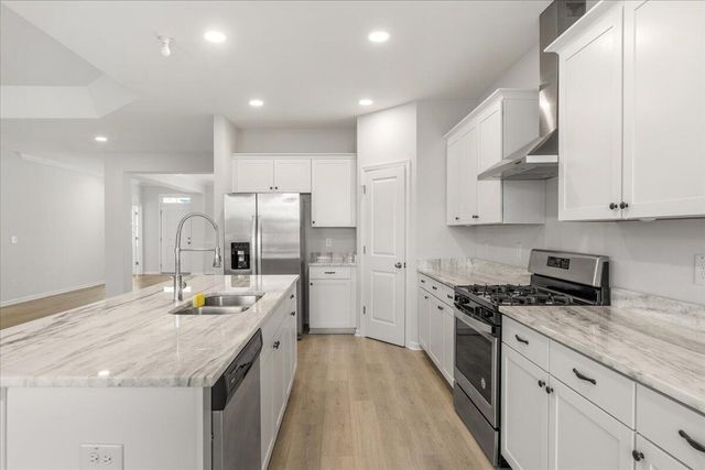 102 Barbour Court, Moncks Corner, SC 29461