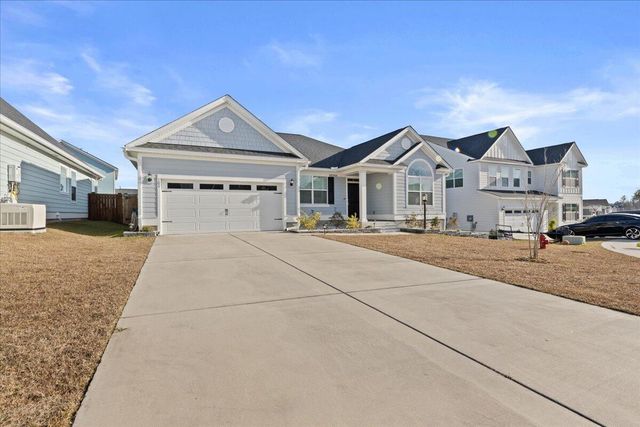 102 Barbour Court, Moncks Corner, SC 29461