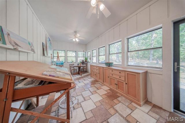 18211 Deer Run Lane, St James, MO 65559