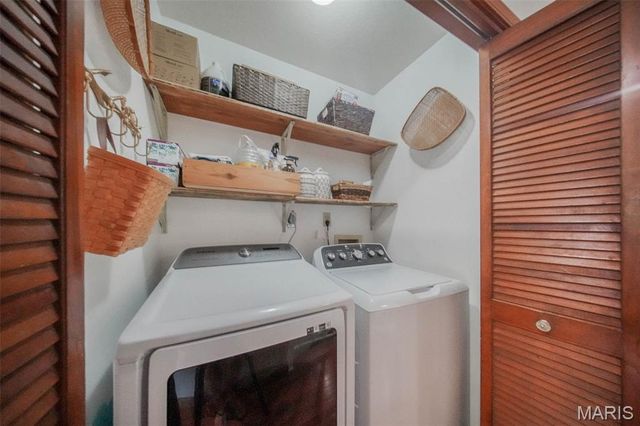 18211 Deer Run Lane, St James, MO 65559