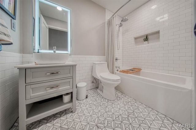 18211 Deer Run Lane, St James, MO 65559