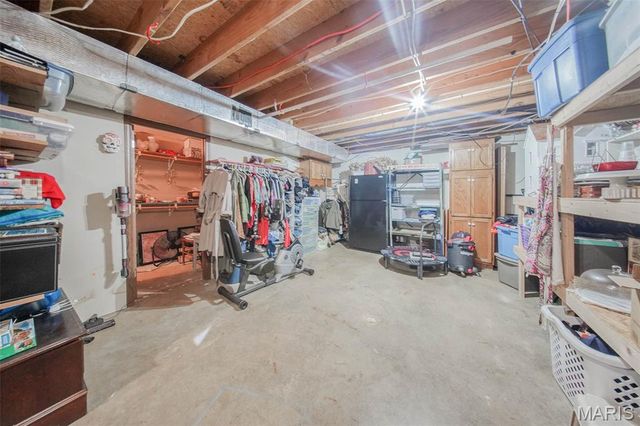 18211 Deer Run Lane, St James, MO 65559