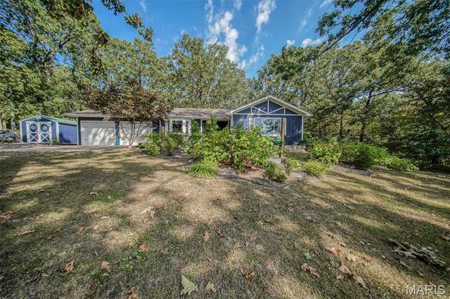 18211 Deer Run Lane, St James, MO 65559