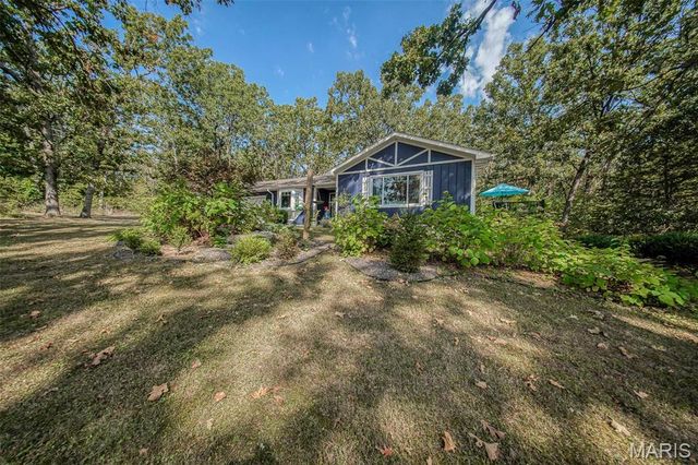 18211 Deer Run Lane, St James, MO 65559