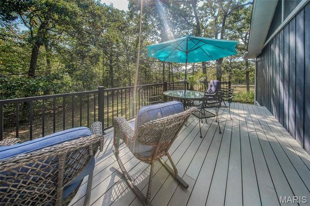 18211 Deer Run Lane, St James, MO 65559