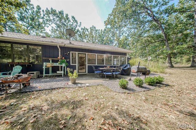 18211 Deer Run Lane, St James, MO 65559