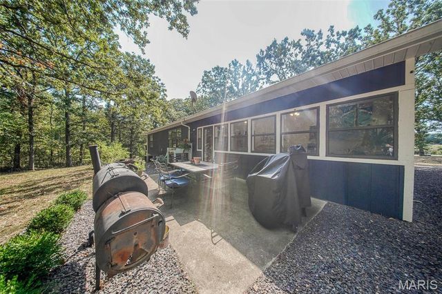 18211 Deer Run Lane, St James, MO 65559