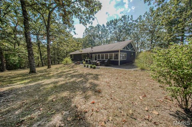 18211 Deer Run Lane, St James, MO 65559