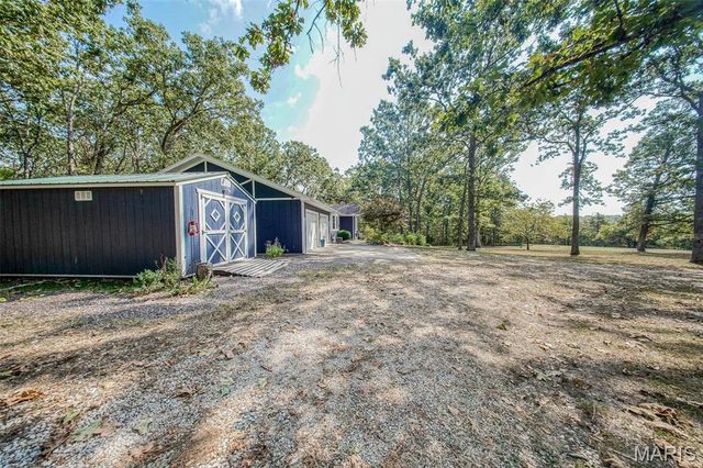 18211 Deer Run Lane, St James, MO 65559