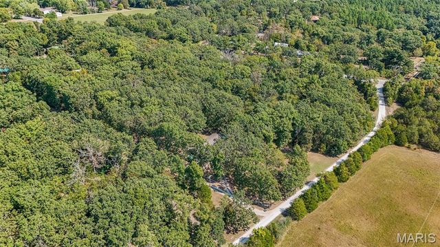 18211 Deer Run Lane, St James, MO 65559