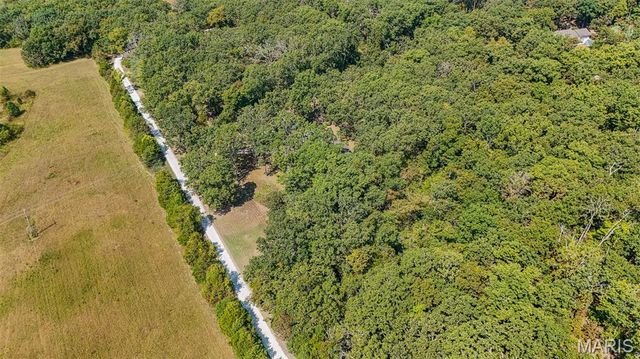 18211 Deer Run Lane, St James, MO 65559