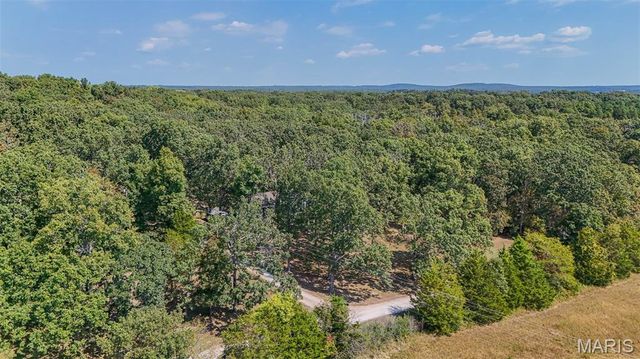 18211 Deer Run Lane, St James, MO 65559