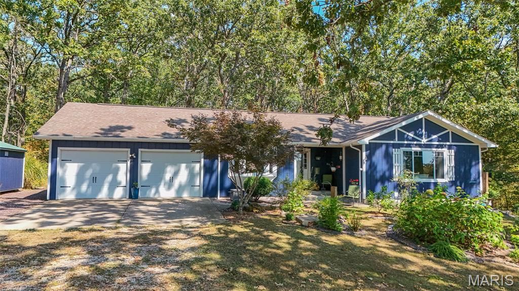 18211 Deer Run Lane, St James, MO 65559