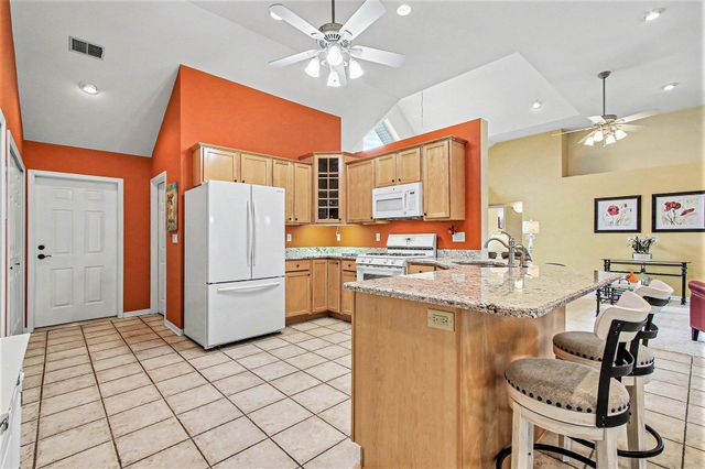 210 Windy Oak Drive, Hebron, IN 46341