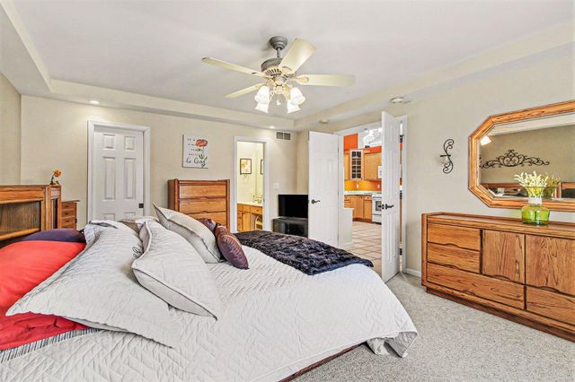 210 Windy Oak Drive, Hebron, IN 46341