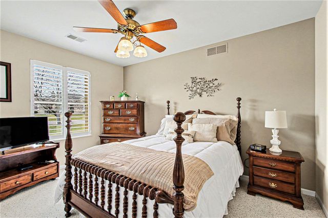 210 Windy Oak Drive, Hebron, IN 46341