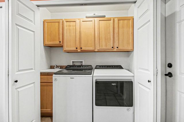 210 Windy Oak Drive, Hebron, IN 46341