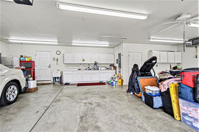 210 Windy Oak Drive, Hebron, IN 46341