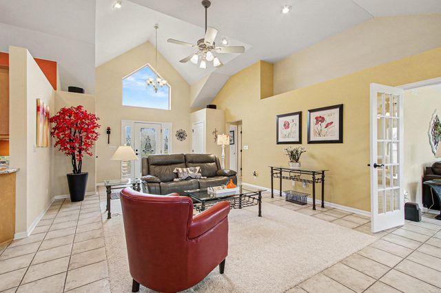 210 Windy Oak Drive, Hebron, IN 46341