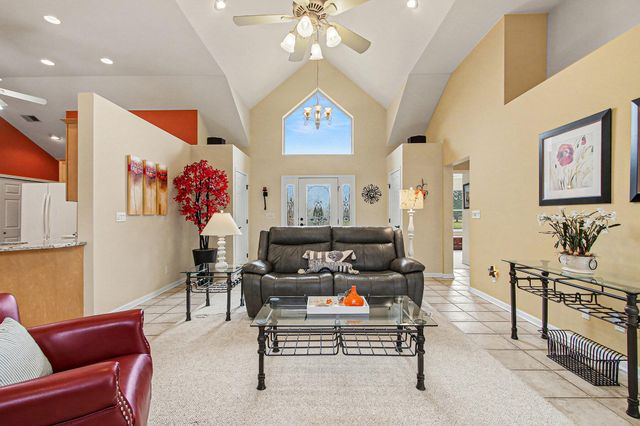 210 Windy Oak Drive, Hebron, IN 46341