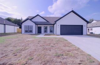 347 Rosemound Street, Commerce, TX 75428